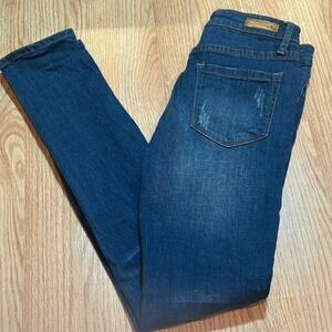 Pretty Perfect skinny‎ distress jeans 1/25